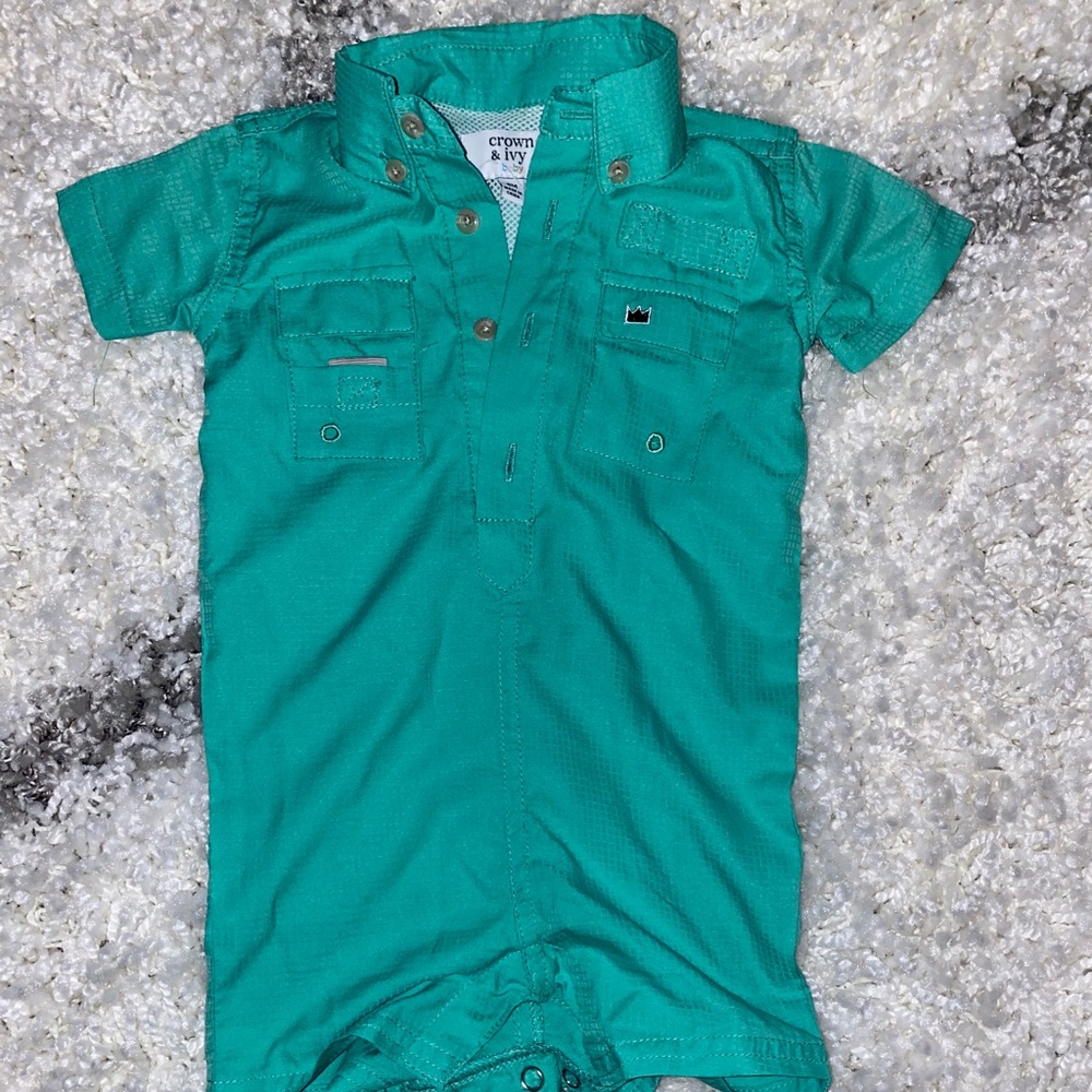 Crown and ivy fisher romper euc 6 months-green